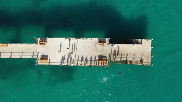 Plan Drone Montant Une Jetée Porto Santo Madère — Video