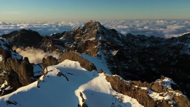 Drone Shot Epic Dramatic Scenery Top Mountain Pico Ruivo Madeira — Stock Video