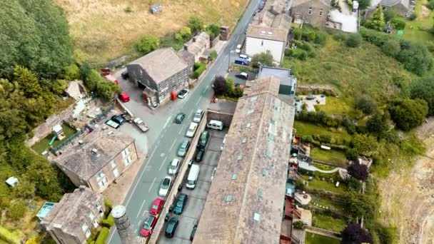 Imagens Drones Aéreos Uma Aldeia Rural Yorkshire Com Uma Chaminé — Vídeo de Stock