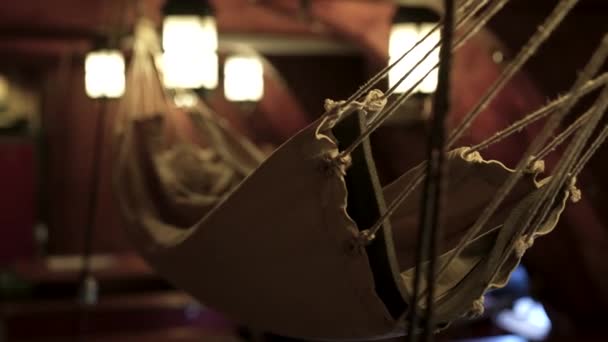 Güvertenin Altındaki Eski Savaş Gemilerinin Hamağını Kapatın — Stok video