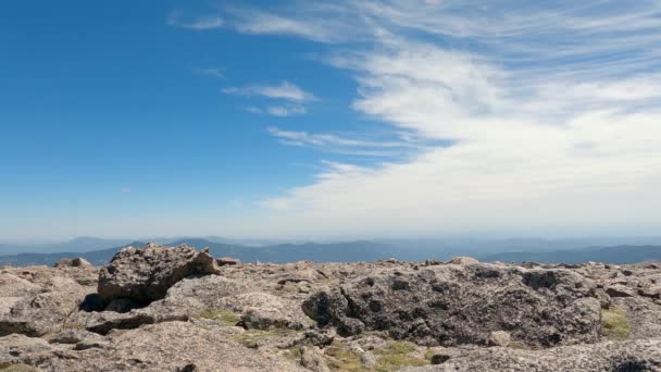 ロザリー山山頂からのアルト ストラタス雲のタイムラプス コロラド州エバンス山ワイルダネスで撮影 — ストック動画