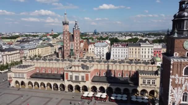 Mary Bazilikası Bazylika Mariacka Polonya Nın Krakow Kentindeki Ana Meydandaki — Stok video