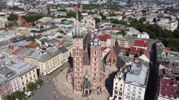 Szent Mária Bazilika Bazylika Mariacka Óratorony Krakkói Téren Lengyelország Egy — Stock videók