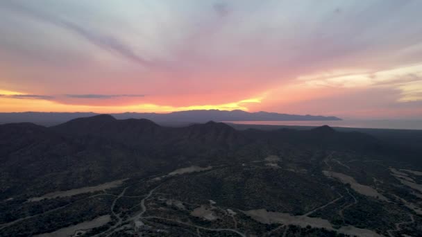 Drone Tipo Dronie Tiro Dos Raios Sol Pôr Sol Los — Vídeo de Stock