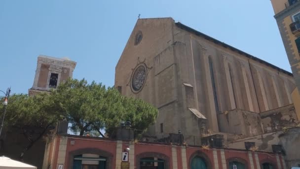 Cameră Panning Mână Împușcată Uimitoarea Biserică Santa Chiara Turn Într — Videoclip de stoc