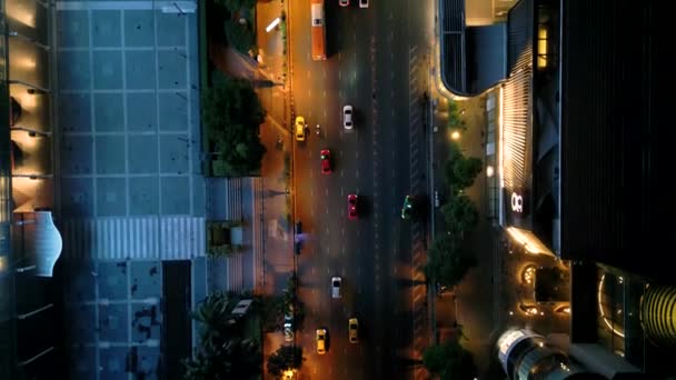 Cinematic Urban Drone Metraje Una Vista Aérea Los Coches Que — Vídeo de stock