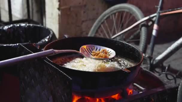 Bolas Queso Frito Colombiano Maceta Grande — Vídeos de Stock