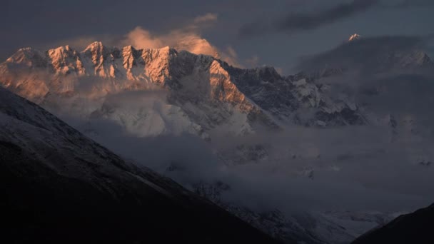 Panning Shot Van Mount Lhotse Bij Zonsondergang Himalaya Van Nepal — Stockvideo