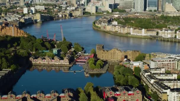 Drohnenaufnahmen Mit Blick Auf Das Shadwell Basin Die Sich Nach — Stockvideo