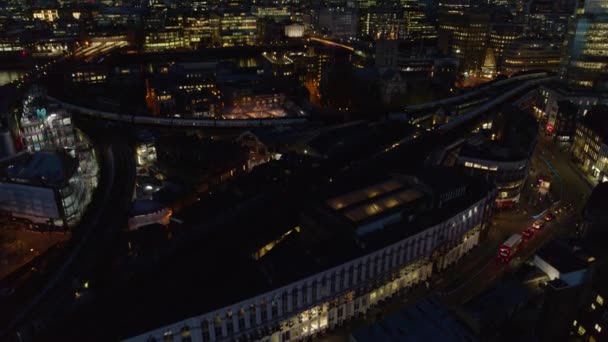 Establecimiento Aéreo Sobre Borough Market Por Noche Inclinación Hacia Arriba — Vídeos de Stock