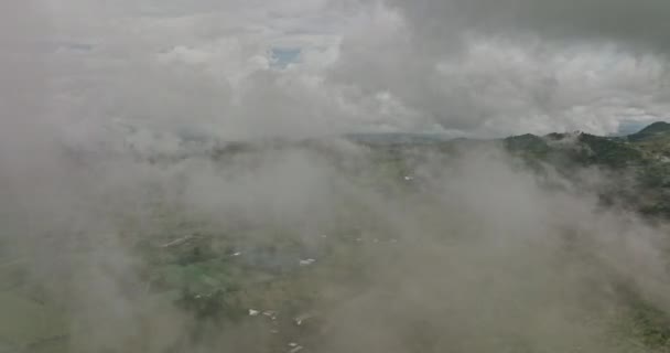 Volcn Panama Aerial Високий Кінематографічний Ландшафт Дрони Пролітають Крізь Хмари — стокове відео