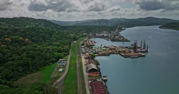 Canal Panama Aérien Drone Survolant Gamboa Petite Ville Rurale Long — Video
