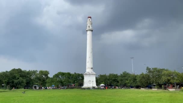 Egy Felhős Napon Shaheed Minar Más Néven Ochterlony Mérföldkő Egy — Stock videók