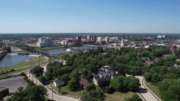 Rockford Usa Cityscape Panorama Aerial View Rock River Bridges Downtown — Stock Video