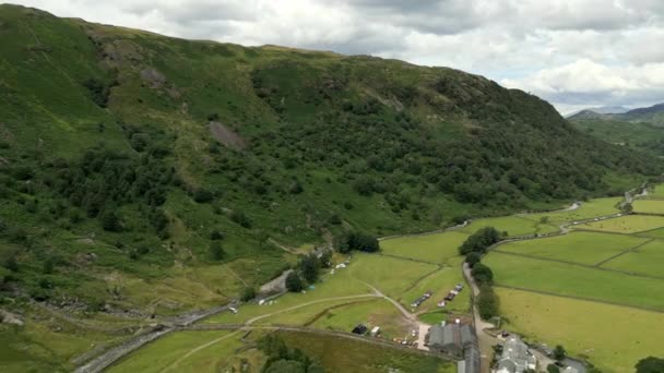 Drone Aerial Footage Seathwaite Small Hamlet Borrowdale Valley Lake District — Vídeo de stock