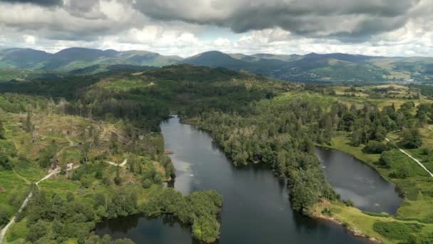 Drone Aerial Footage Tarn Hows Lake District National Park Inglaterra — Vídeos de Stock