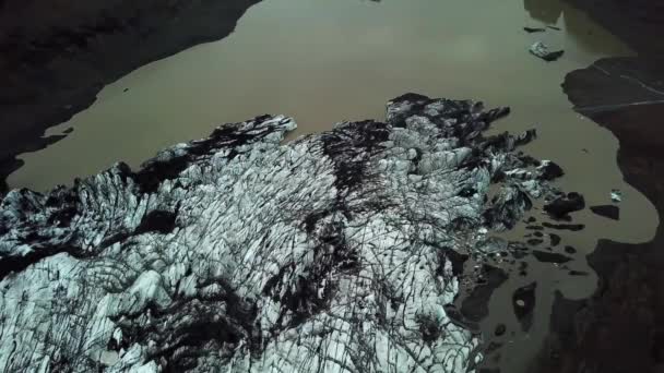 Вид Сверху Воздуха Ледник Slheimajkull Тающий Воде Летом Исландия — стоковое видео