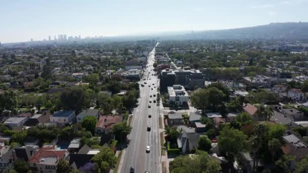 Descendo Flyover Aéreo Tiro Melrose Ave Highland Ave Direção West — Vídeo de Stock