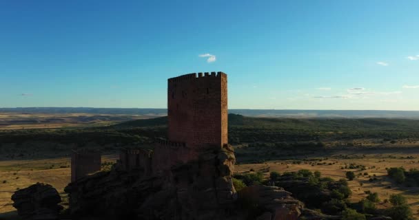 Torre Castillo Zafra Contra Cielo Azul Guadalajara España Drone Shot — Vídeo de stock