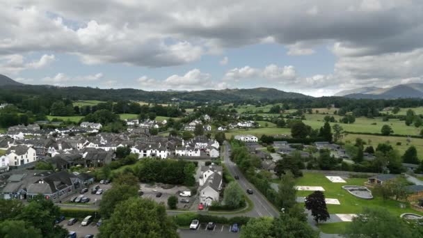 Дрони Повітряні Кадри Hawkshead Стародавнє Село Районі Озера Камбрія Село — стокове відео