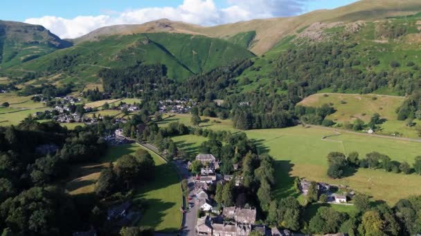 Hava Insansız Hava Aracı Grasmere Köyü Cumbrian Gölü Ulusal Parkı — Stok video