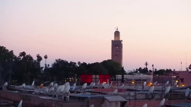 Filmagem Mercado Djemaa Fnaa Durante Pôr Sol — Vídeo de Stock