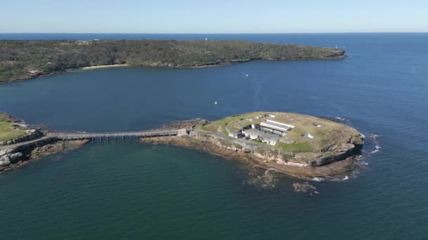 Wysepka Wpisana Listę Dziedzictwa Wyspy Bare Island Południowo Wschodniej Sydney — Wideo stockowe