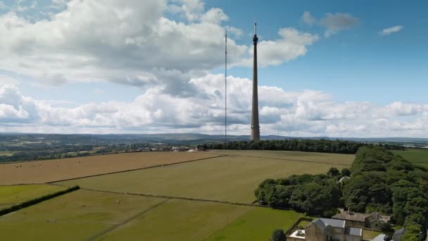 Stacja Nadawcza Emley Moor Jest Stacją Telekomunikacyjną Nadawczą Słynny Betonowa — Wideo stockowe