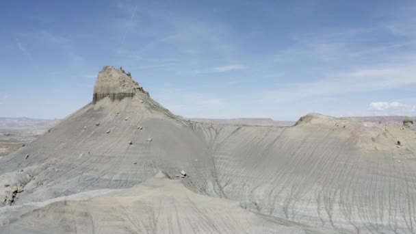 Deserto Utah Com Pico Monumento Arenito Ruínas Sobrevoo Aéreo — Vídeo de Stock