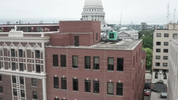 Wisconsin State Capitol Building Madison Wisconsin Дроном Відео Рухається Вгору — стокове відео