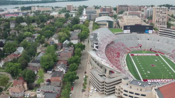 Camp Randall Football Stadium Auf Dem Campus Der University Wisconsin — Stockvideo