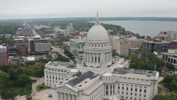 Wisconsin State Capitol Building Madison Wisconsin Dronem Wideo Zbliżyć Pod — Wideo stockowe