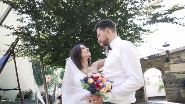 Matrimonio Coppia Godendo Loro Tempo Con Altro — Video Stock