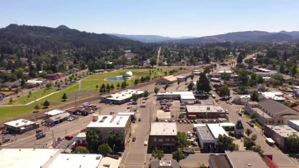 Flygdrönare Över Cottage Grove Oregon Usa — Stockvideo
