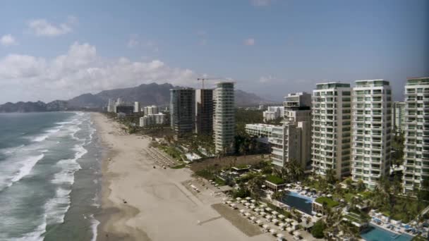 Hotel Resorts Popular Beach Tourist Spot Acapulco México Vuelo Con — Vídeos de Stock