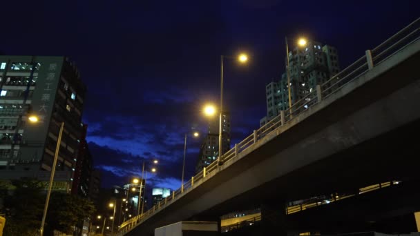 Promenader Natten Smart Modern Stad — Stockvideo