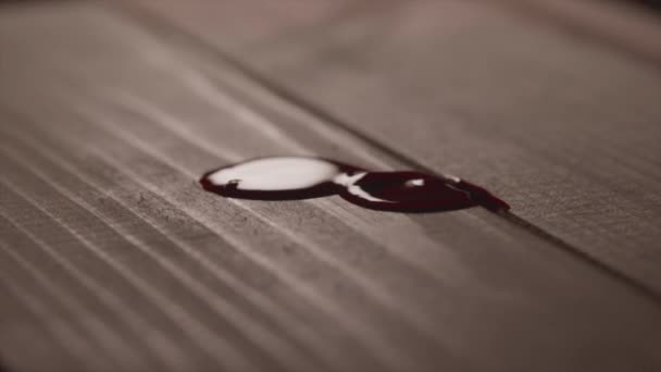 Πιτσιλιές Αίματος Ξύλινη Επιφάνεια Κλείσιμο — Αρχείο Βίντεο