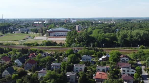 폴란드 Tarnow Tarnw Moscice Mocice 교외와 지역에 폴란드의 스포츠 경기장 — 비디오