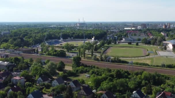 Μετάδοση Πολωνικών Σπιτιών Σιδηροδρομικών Γραμμών Αυτοκινητόδρομων Αθλητικών Γηπέδων Και Χημικών — Αρχείο Βίντεο