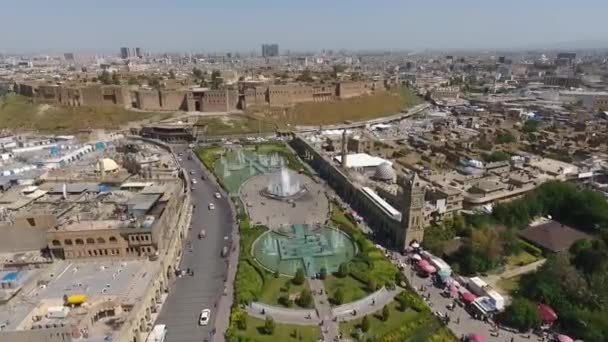 Flygbild Staden Erbil Visar Den Antika Erbil Citadel Och Trädgården — Stockvideo