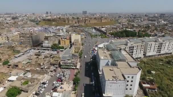 Flygbild Staden Erbil Visar Den Antika Erbil Citadel Och Trädgården — Stockvideo