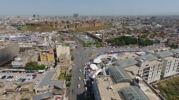 Flygbild Staden Erbil Visar Den Antika Erbil Citadel Och Trädgården — Stockvideo