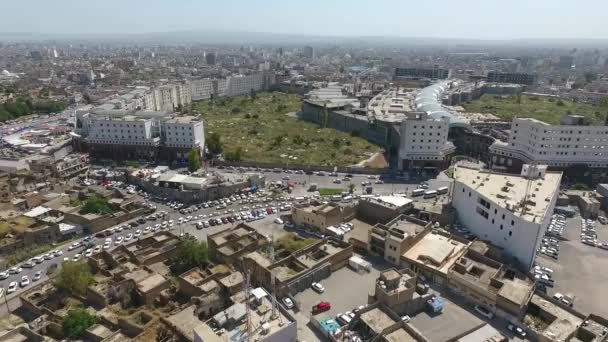 Flygbild Staden Erbil Visar Den Antika Erbil Citadel Och Trädgården — Stockvideo