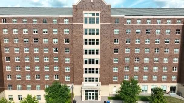 Commonwealth Hall Sur Campus Université West Chester Vue Aérienne Logement — Video