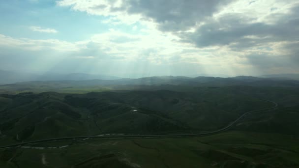 Luchtfoto Van Een Prachtig Groen Landschap Gefilmd Provincie Matera Italië — Stockvideo