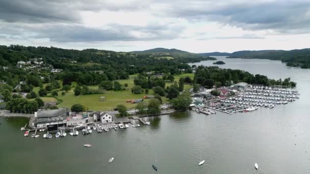 Aerial Footage Bowness Windermere Sprawling Tourist Town Shore Windermere Lake — Stock Video