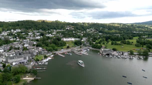 Vidéo Aérienne Bowness Windermere Une Ville Touristique Tentaculaire Sur Rive — Video