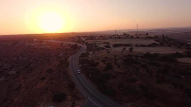 Luchtfoto Drone Beelden Van Een Schilderachtige Landelijke Straat Met Een — Stockvideo