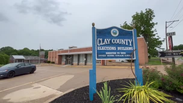 Edificio Elecciones Del Condado Clay Otro Lado Calle Cárcel Liberty — Vídeo de stock