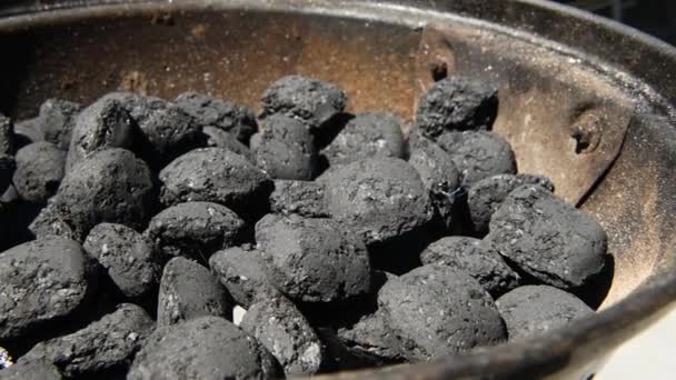 Tiro Câmara Lenta Para Trás Para Frente Churrasco Carvão — Vídeo de Stock